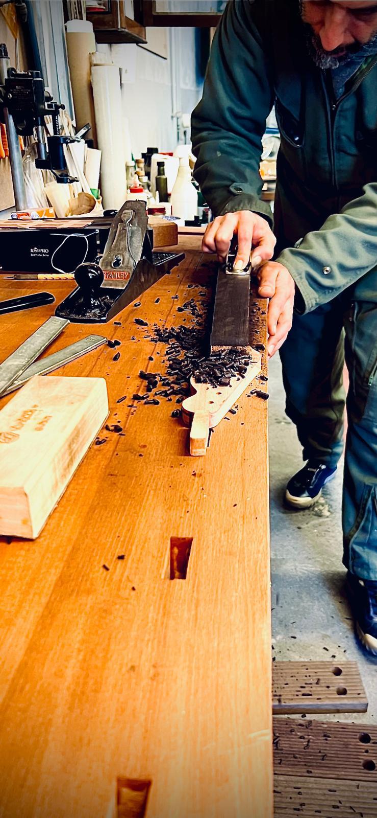 El Yapımı Gitarlar