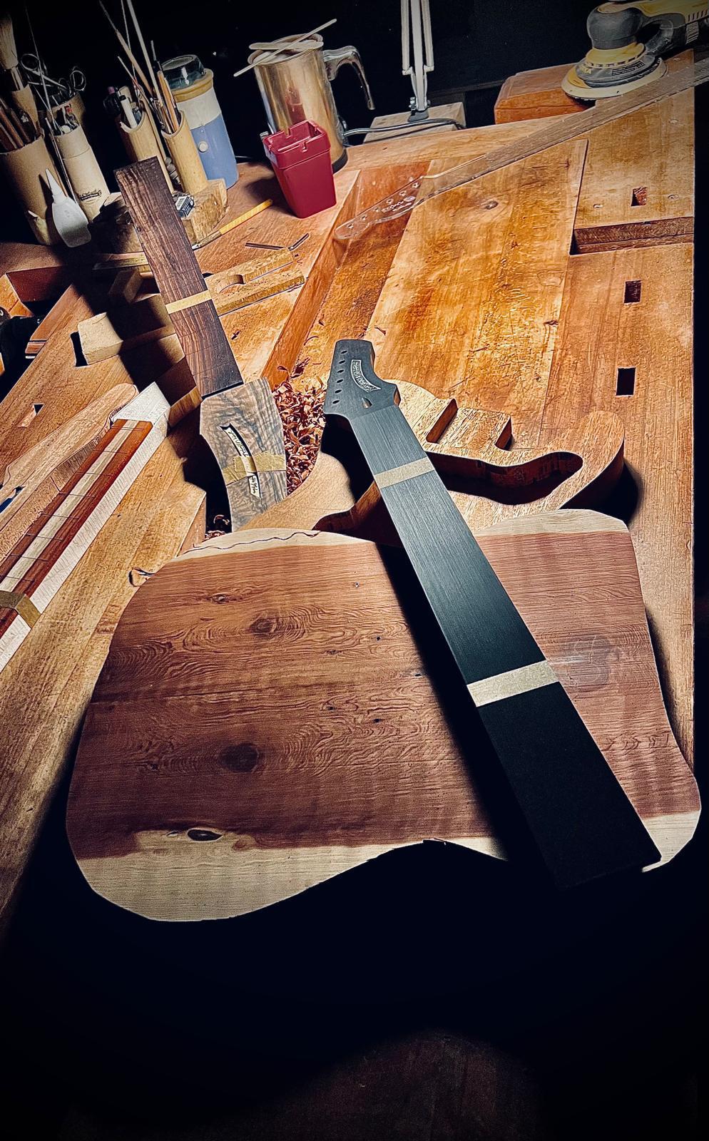 El Yapımı Gitarlar